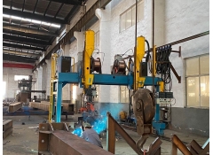 自動(dòng)焊接設(shè)備